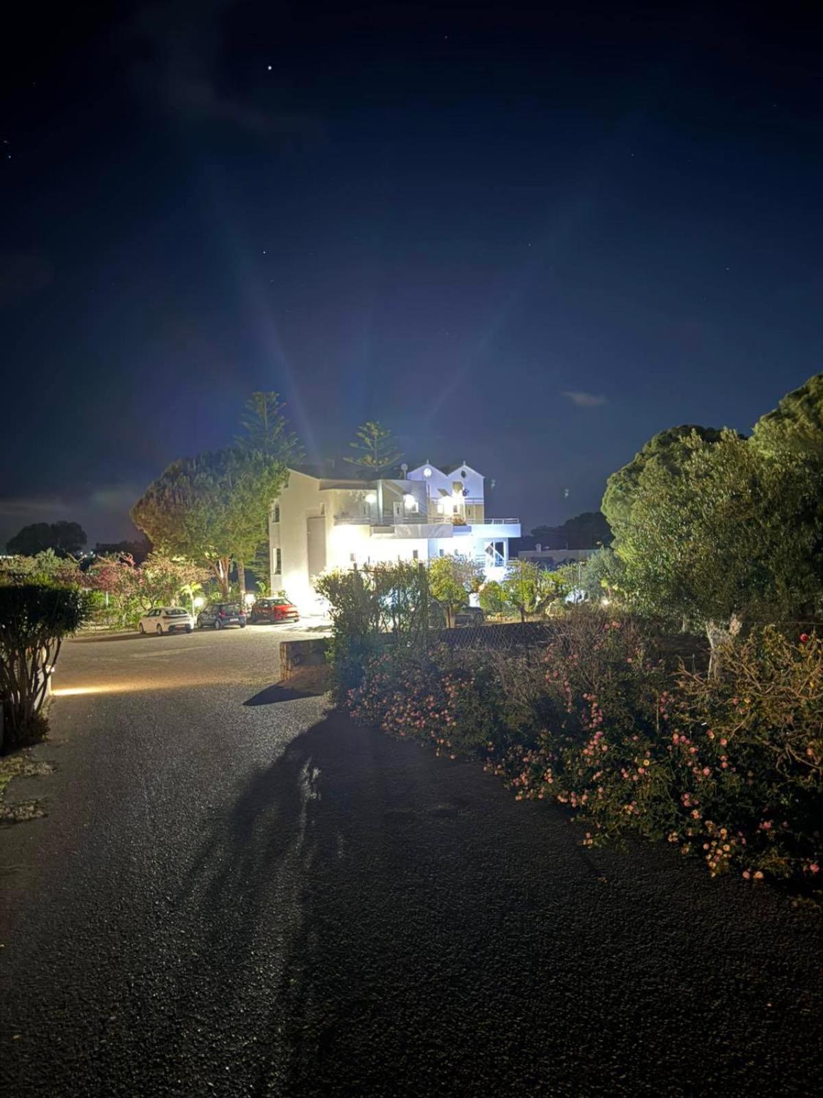 George Beach Studios Pefki Exterior foto
